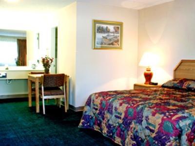 Days Inn By Wyndham Alexander City Room photo
