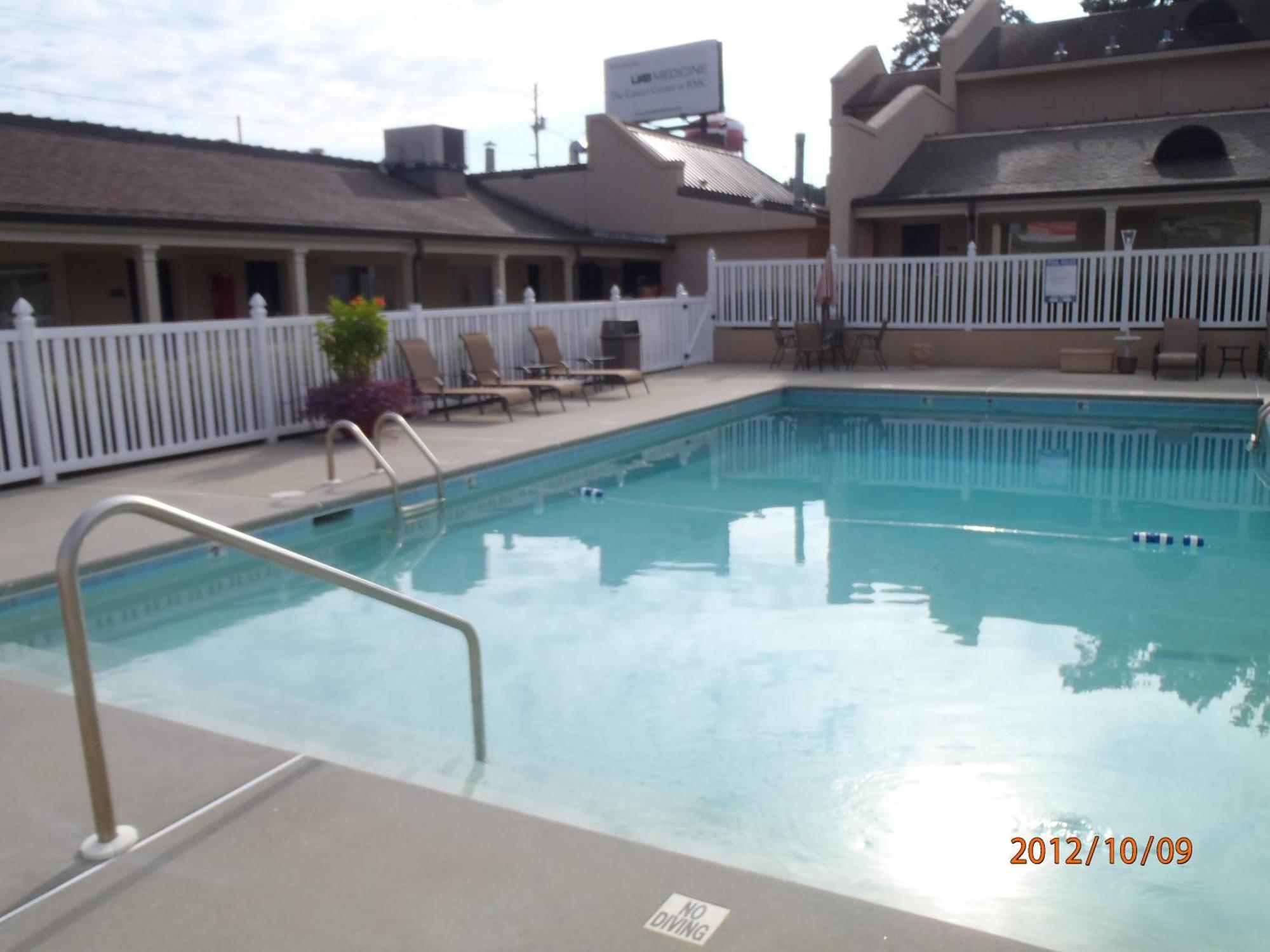 Days Inn By Wyndham Alexander City Exterior photo