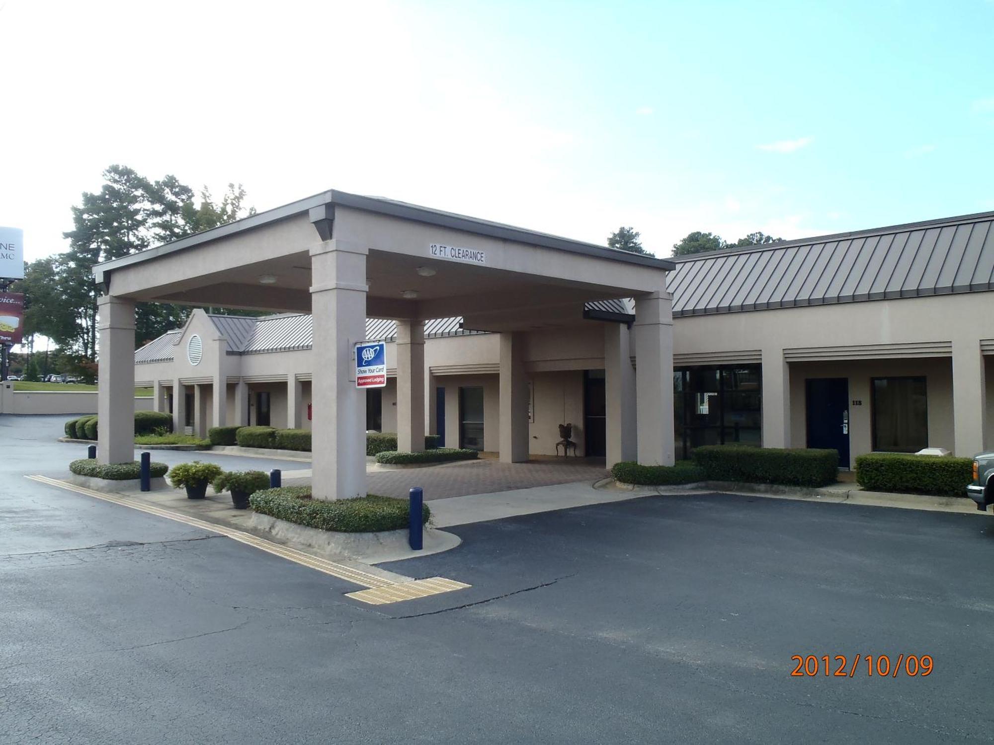 Days Inn By Wyndham Alexander City Exterior photo