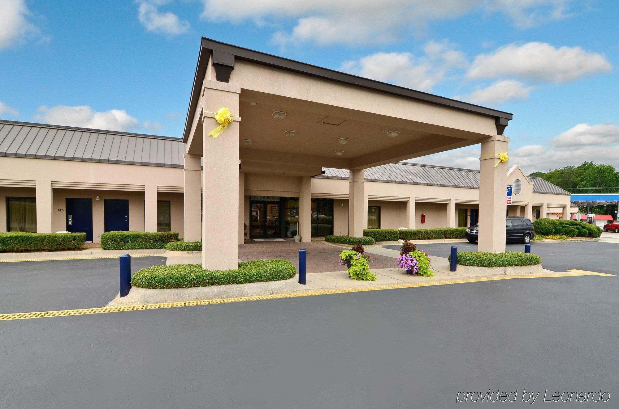 Days Inn By Wyndham Alexander City Exterior photo