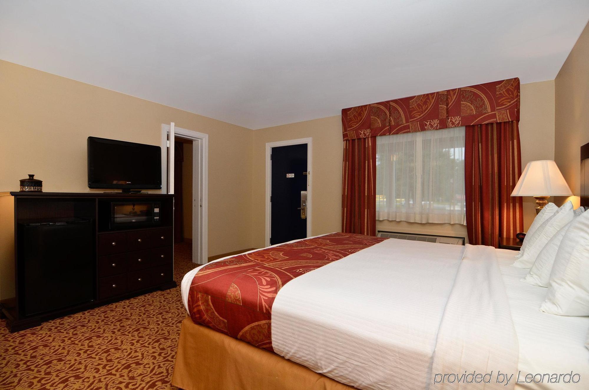 Days Inn By Wyndham Alexander City Room photo