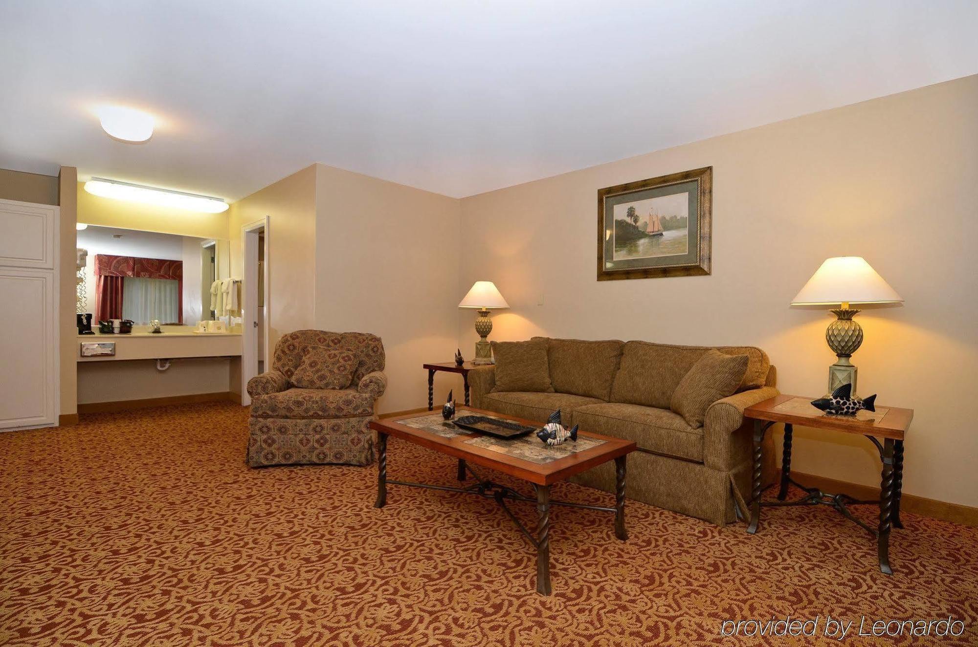 Days Inn By Wyndham Alexander City Exterior photo